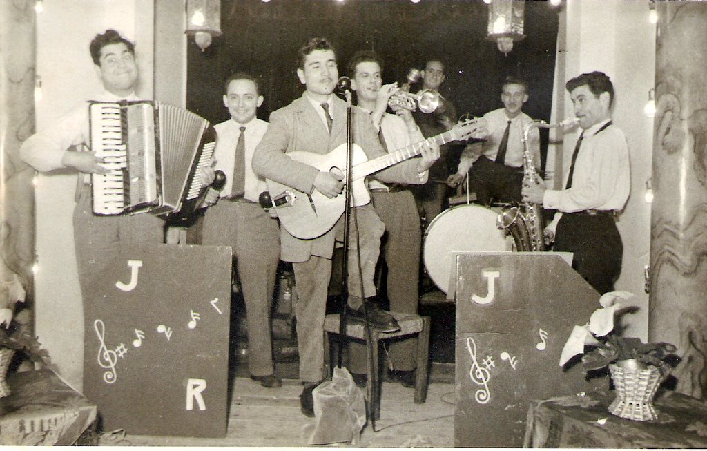 orchestre1953-54.JPG